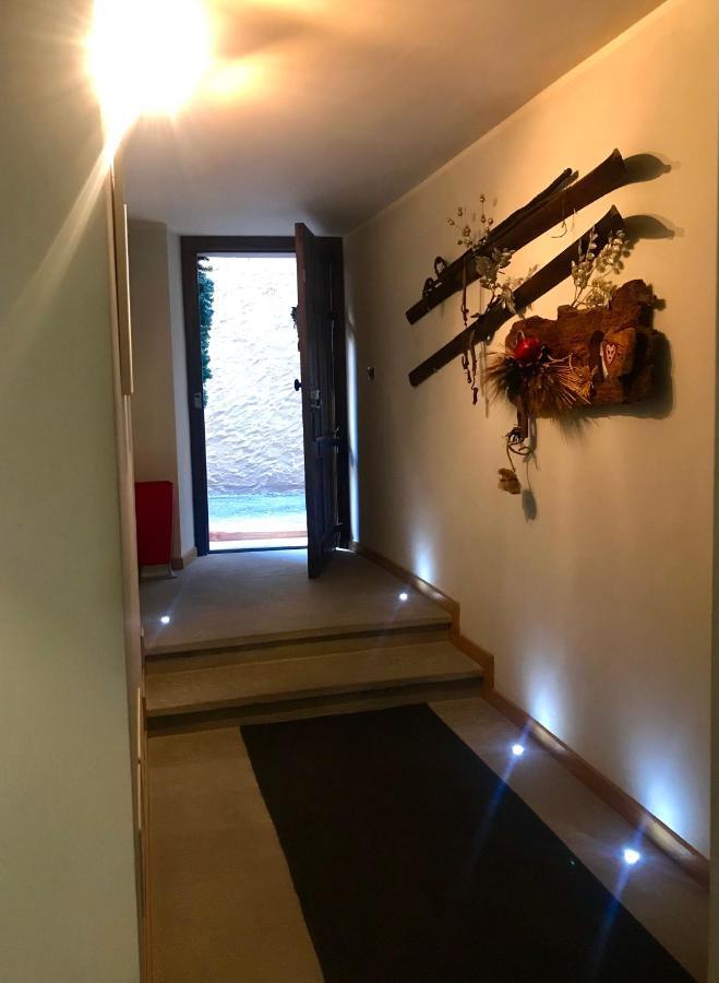 Aymon De Challant Appartement Aosta Ngoại thất bức ảnh